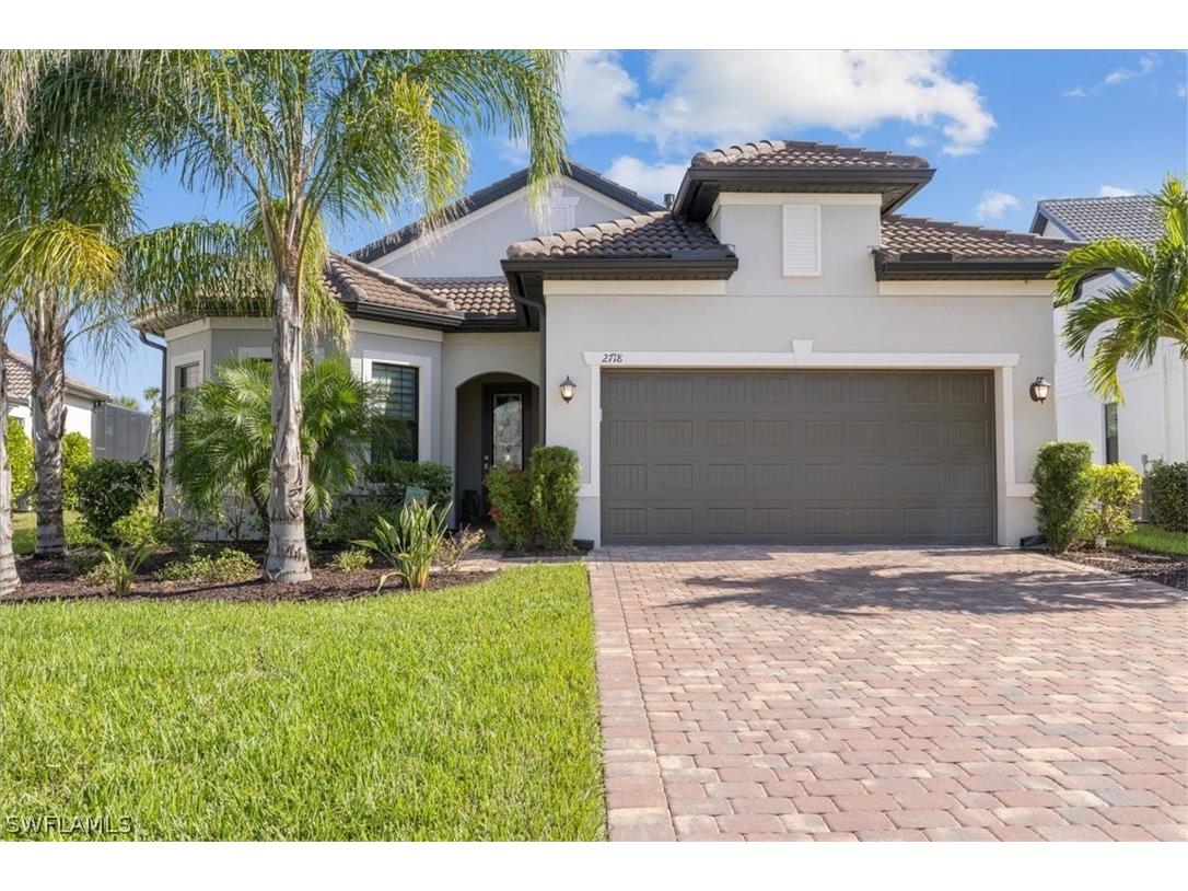 2718 Aviamar Circle Naples FL 34114 224030412 image1