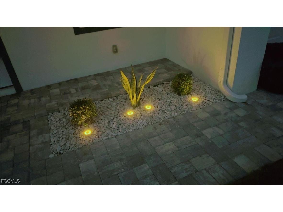 2718 Helen Place Lehigh Acres FL 33971 2025011415 image25