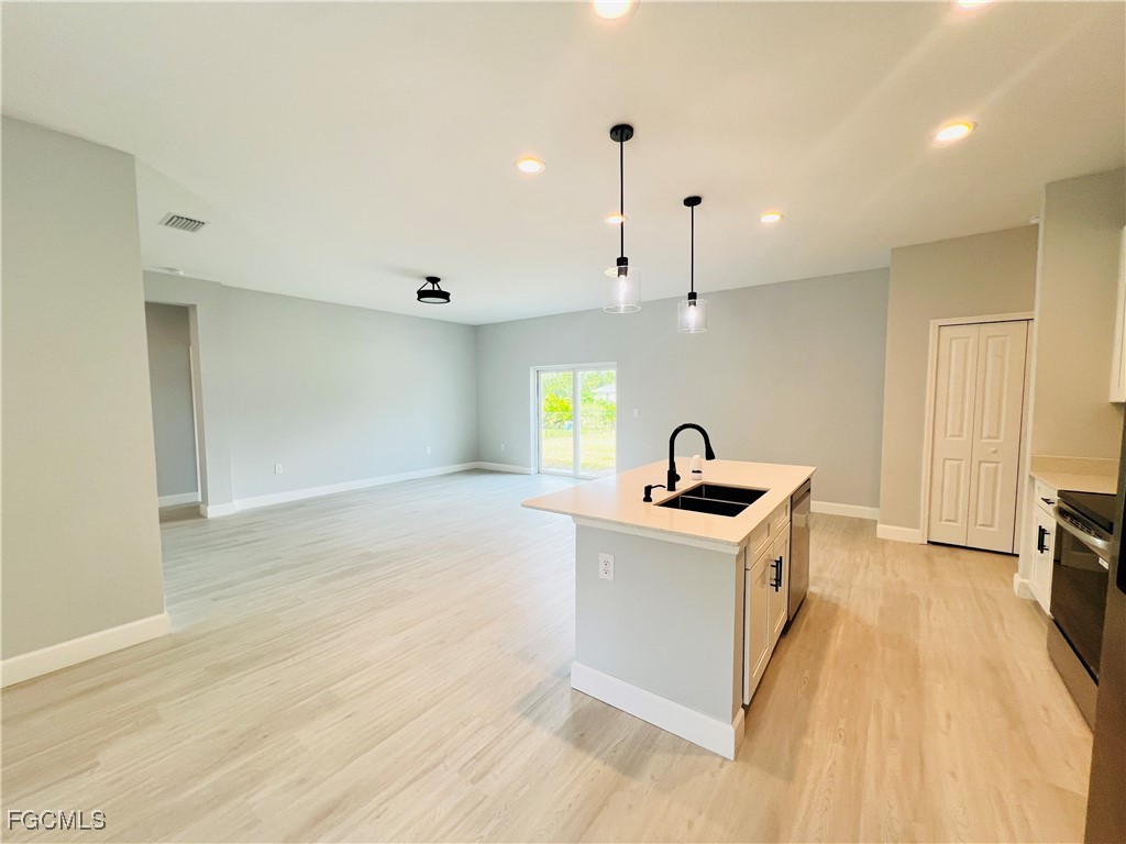 2718 Helen Place Lehigh Acres FL 33971 2025011415 image4