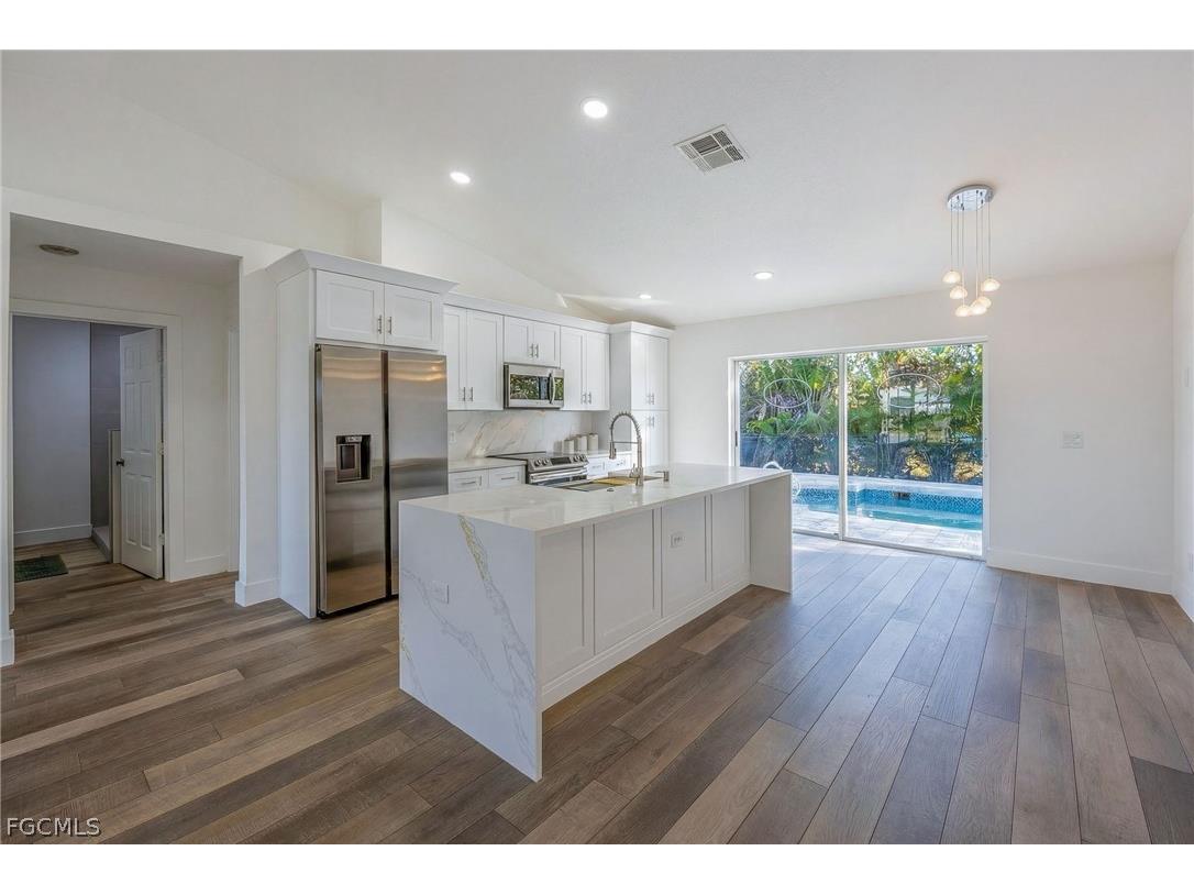 2718 NW 5th Street Cape Coral FL 33993 2026008294 image10