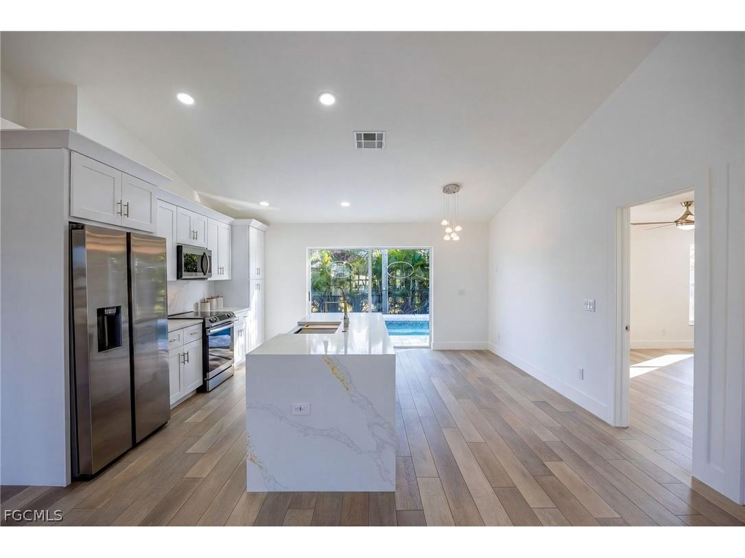 2718 NW 5th Street Cape Coral FL 33993 2026008294 image11