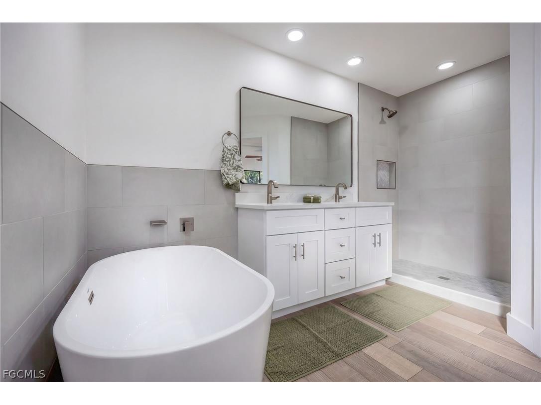 2718 NW 5th Street Cape Coral FL 33993 2026008294 image20