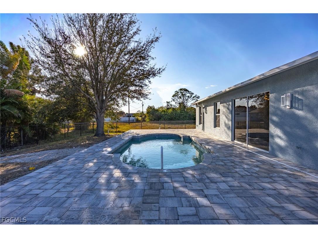 2718 NW 5th Street Cape Coral FL 33993 2026008294 image32