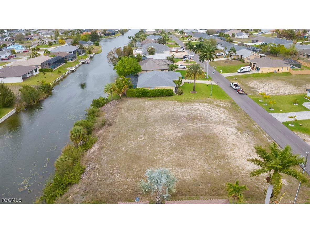 2718 SW 10th Avenue Cape Coral FL 33914 2026012832 image2