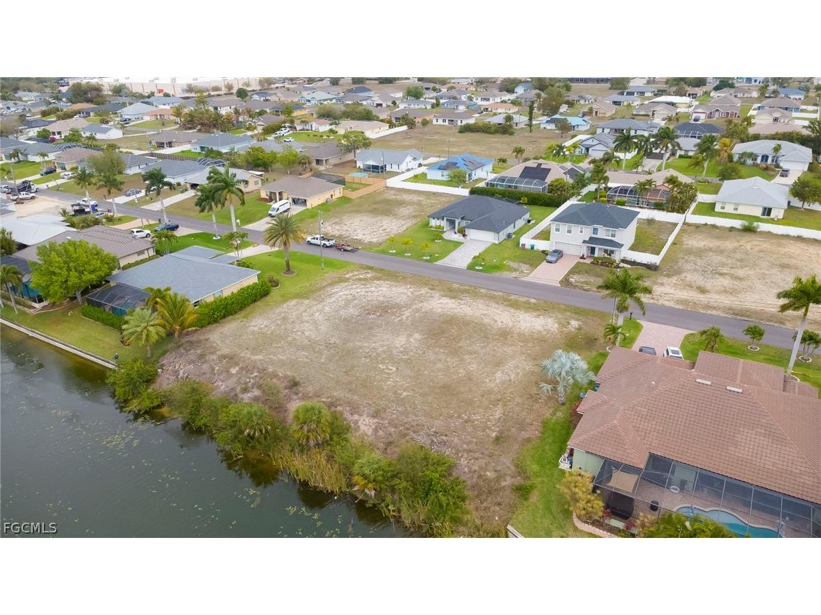2718 SW 10th Avenue Cape Coral FL 33914 2026012832 image4