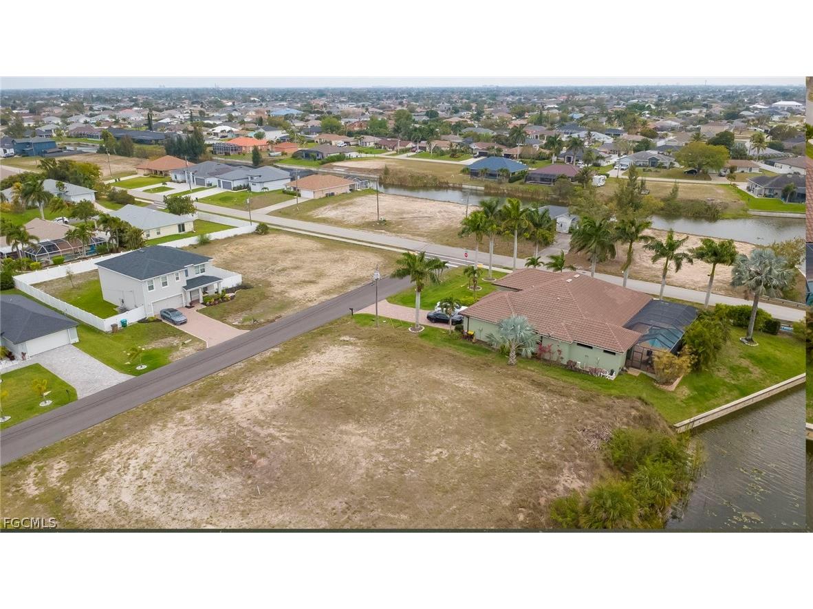 2718 SW 10th Avenue Cape Coral FL 33914 2026012832 image9