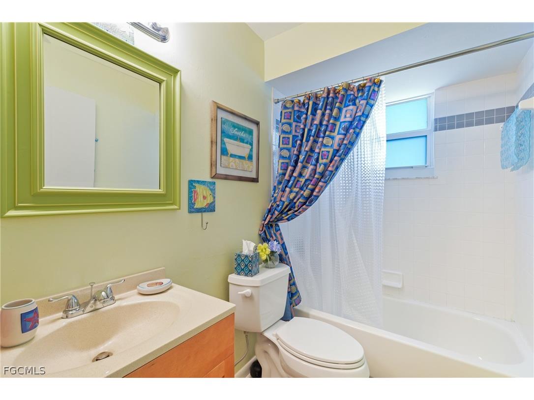 2718 SW 9th Place Cape Coral FL 33914 2026012612 image21