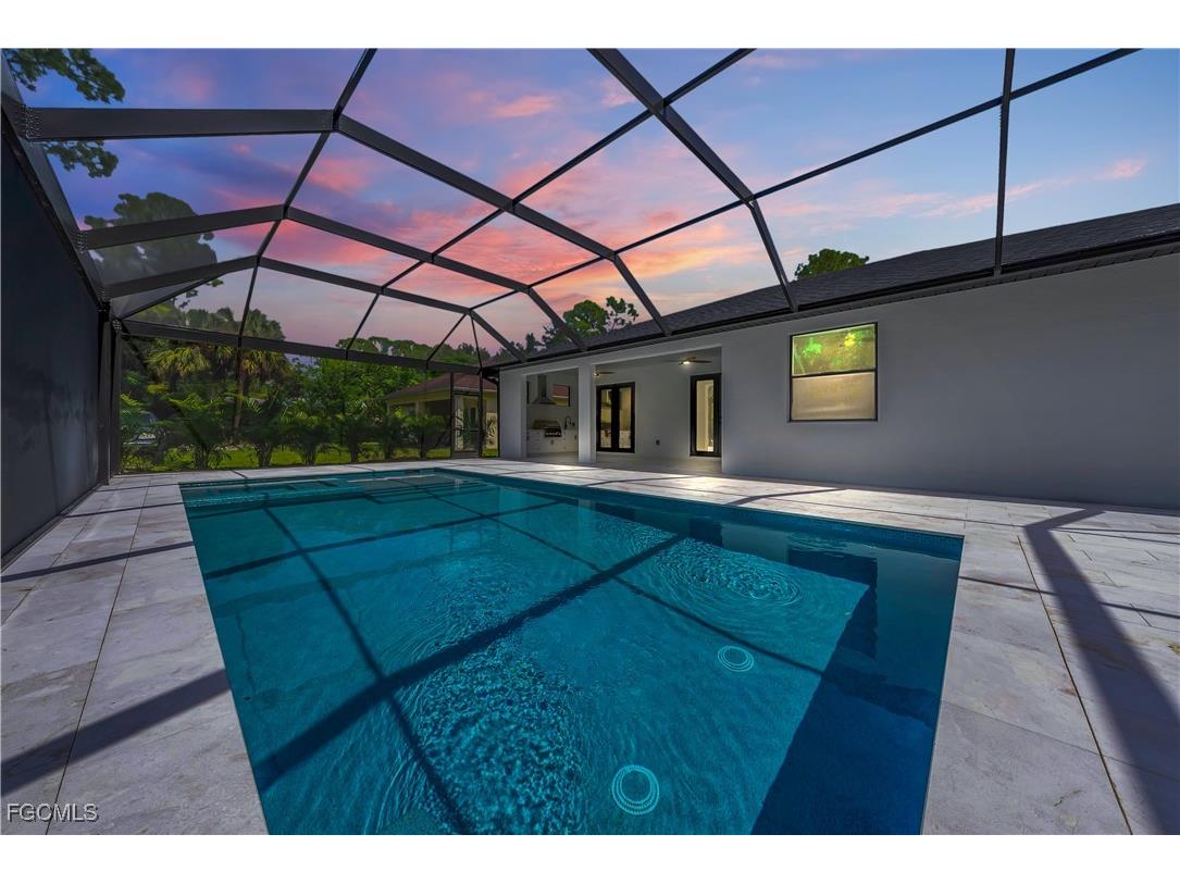 2719 2nd Street NW Naples FL 34120 2025013361 image2