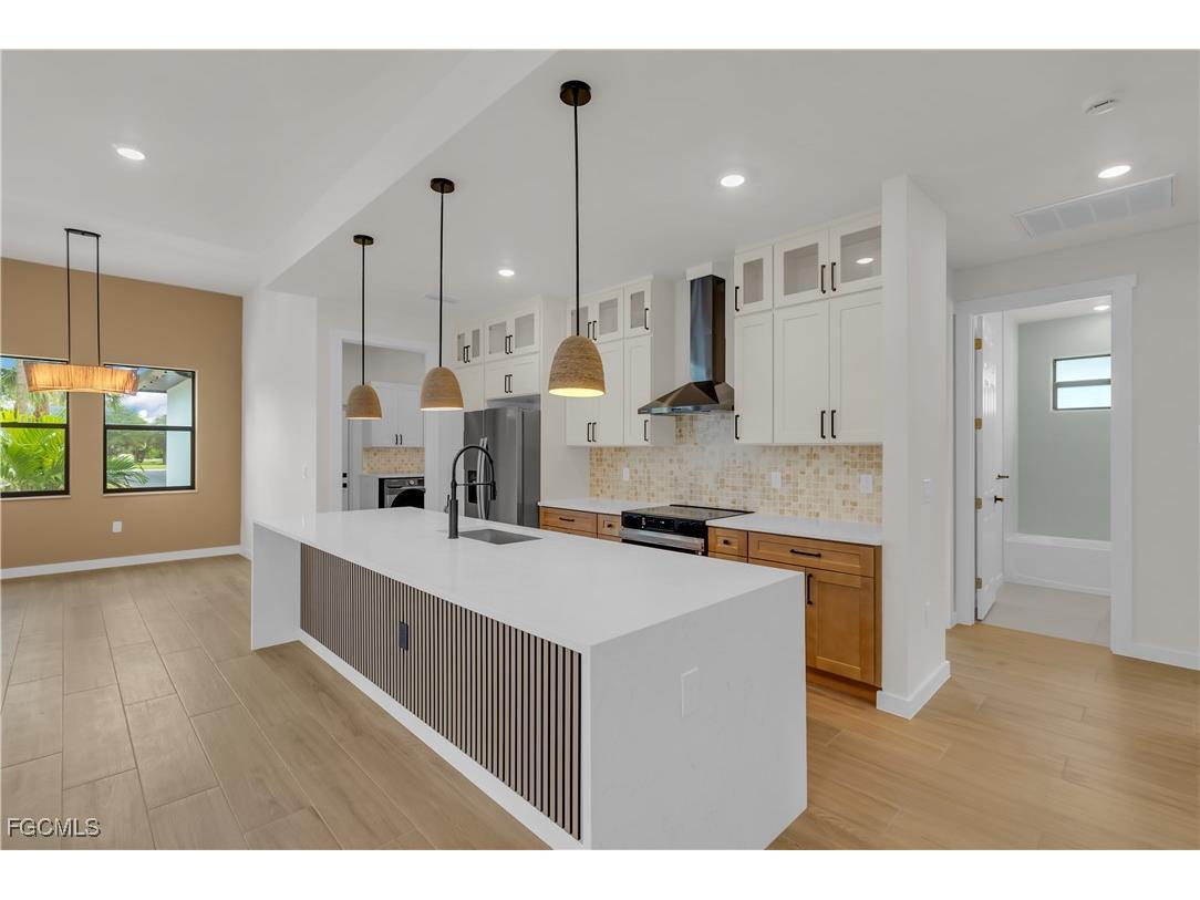 2719 2nd Street NW Naples FL 34120 2025013361 image8