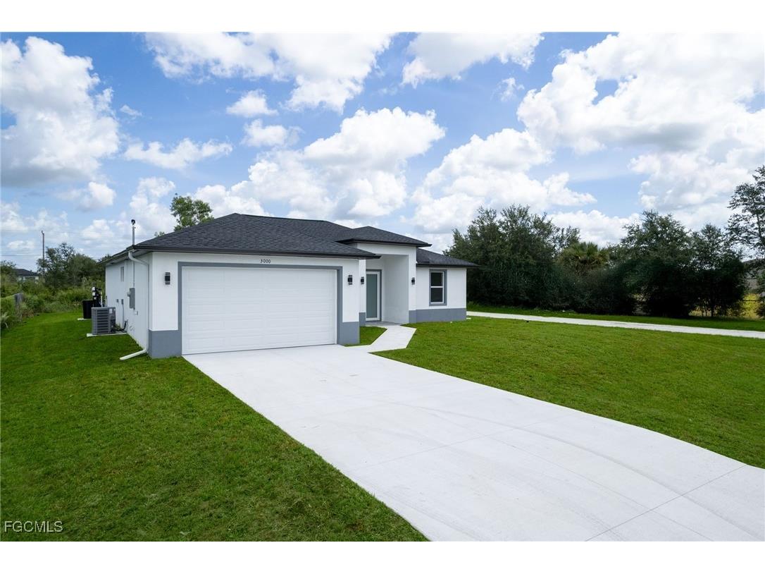 2719 34th Street W Lehigh Acres FL 33971 2025021689 image1