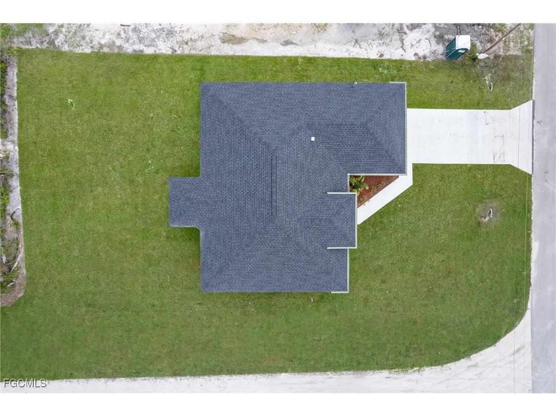 2719 34th Street W Lehigh Acres FL 33971 2025021689 image3