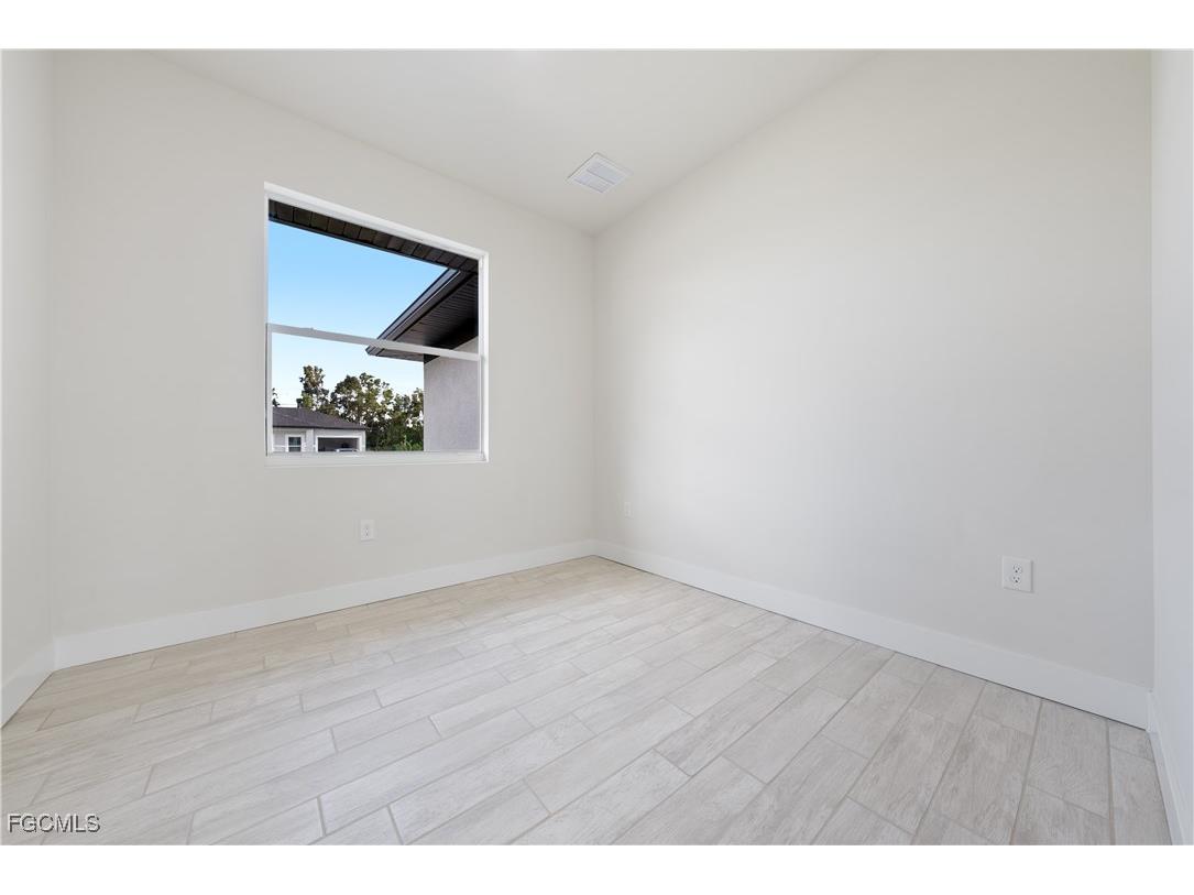 2719 42nd Street W Lehigh Acres FL 33971 2025007074 image12