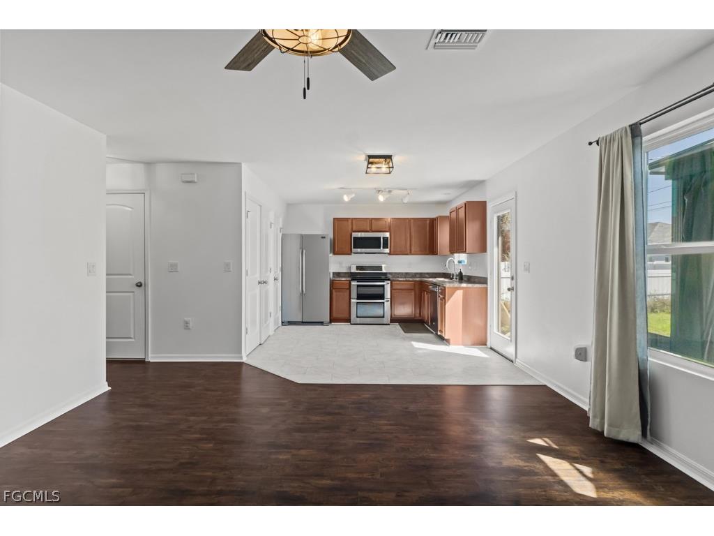 2719 NE 6th Place Cape Coral FL 33909 2026013633 image11