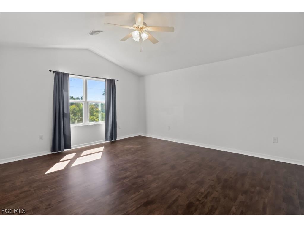 2719 NE 6th Place Cape Coral FL 33909 2026013633 image16