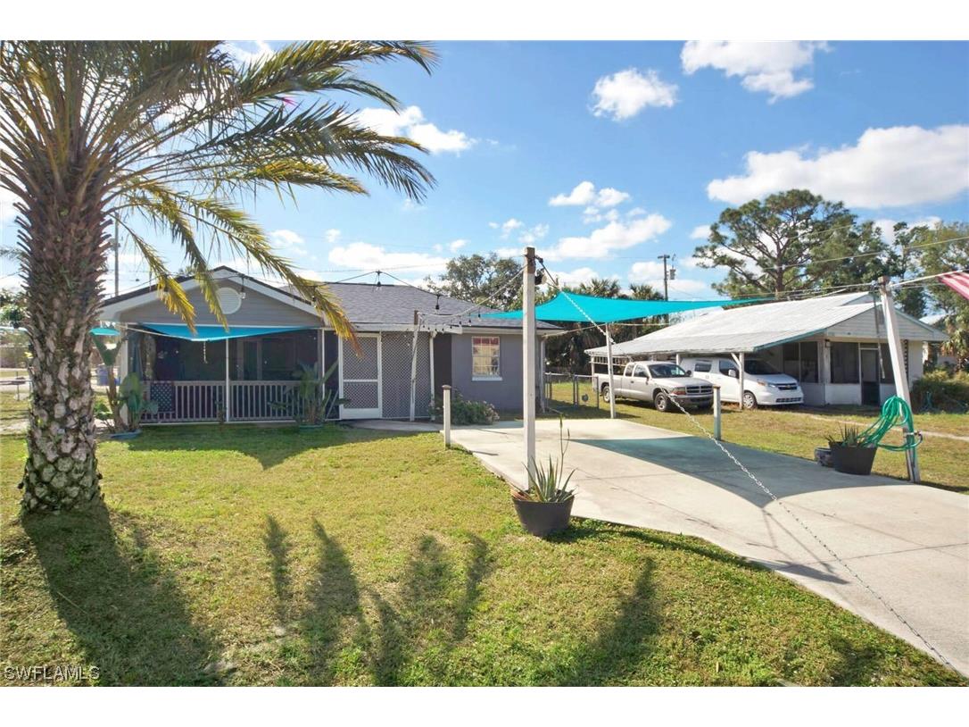 272 Hubbard Avenue North Fort Myers FL 33917 223013420 image1