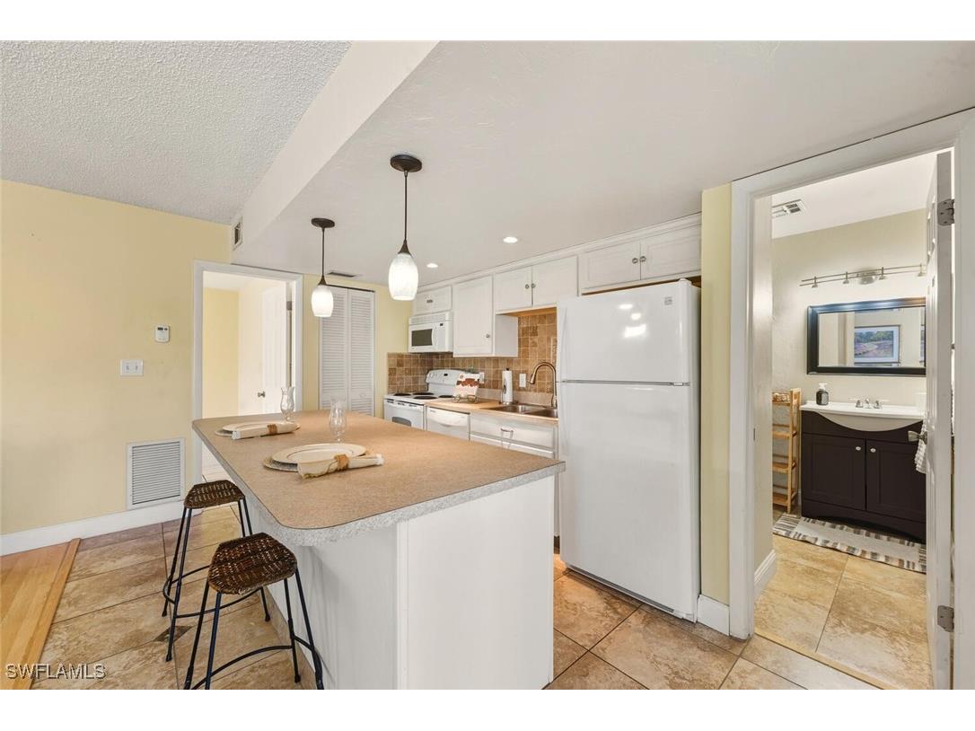 272 Palm Drive #52 Naples FL 34112 225080721 image14