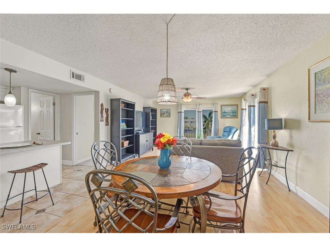 272 Palm Drive #52 Naples FL 34112 225080721 image5