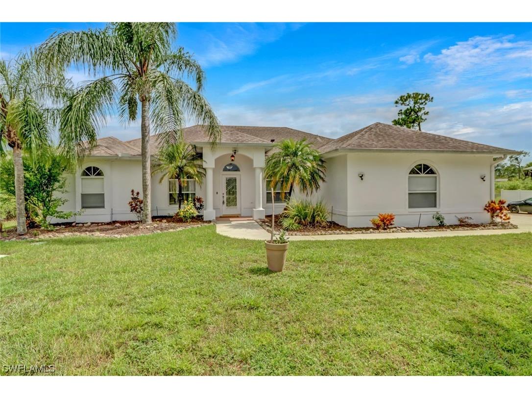 2720 24th Avenue SE Naples FL 34117 223057634 image1