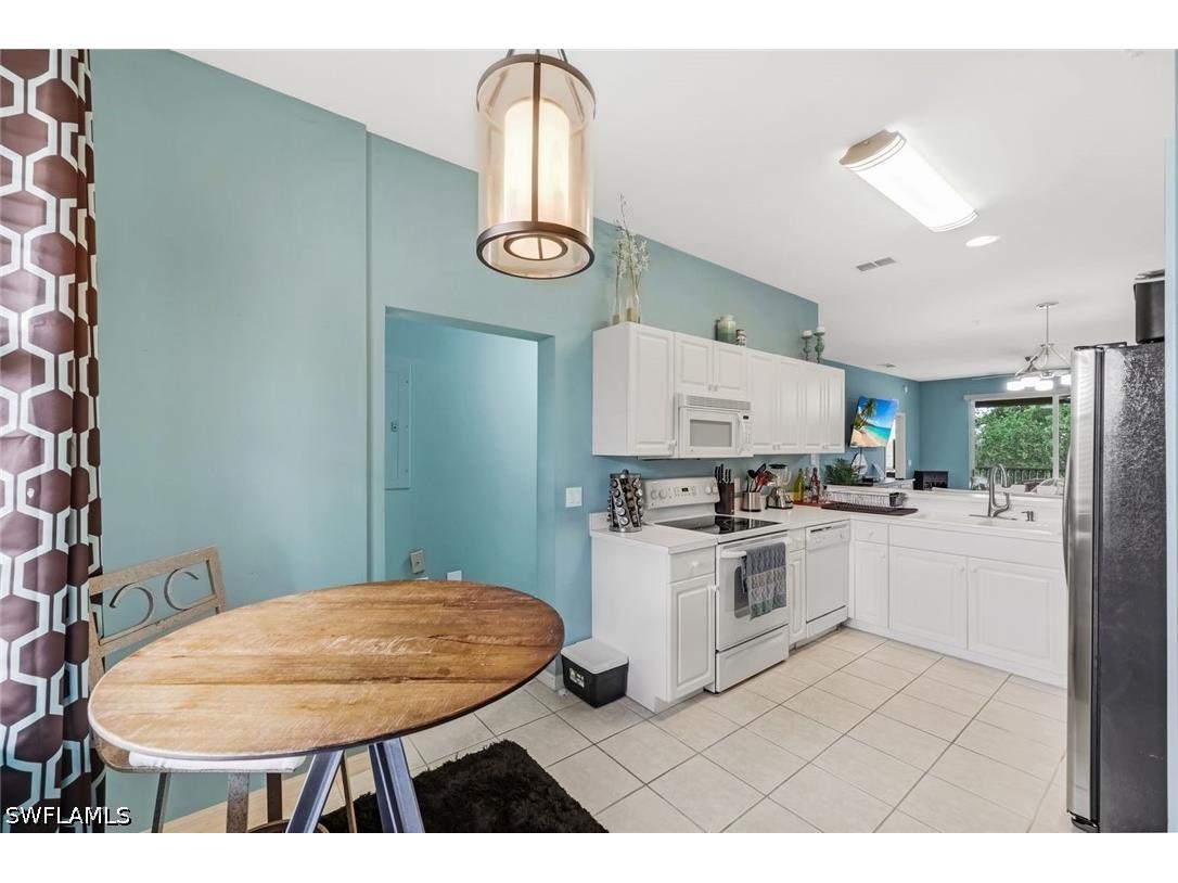  Naples FL 34119 226016405 image11
