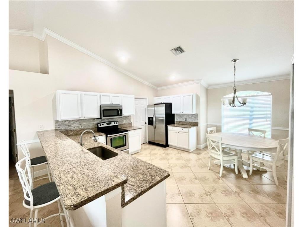2720 NE 1st Place Cape Coral FL 33909 225070439 image1