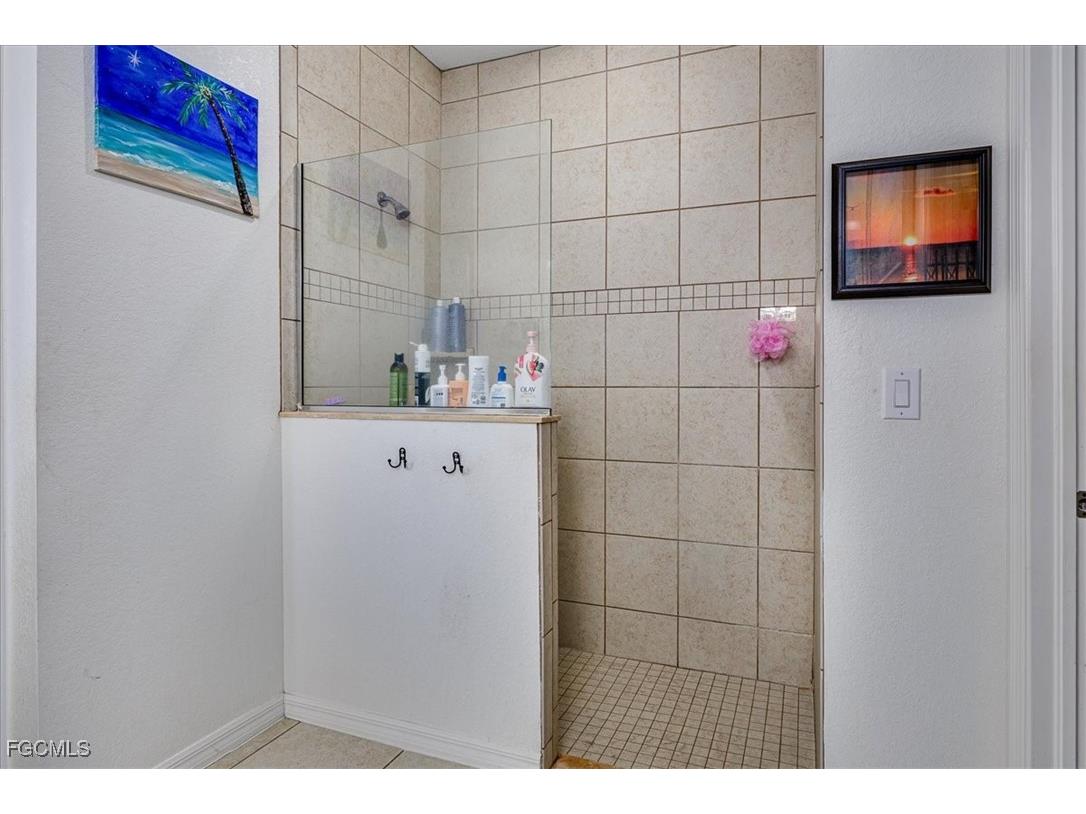 2720 NW 17th Place Cape Coral FL 33993 2025008693 image16