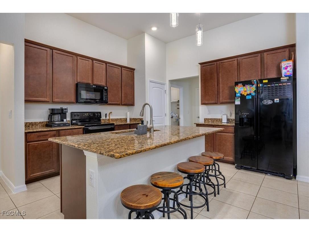 2720 NW 17th Place Cape Coral FL 33993 2025008693 image11