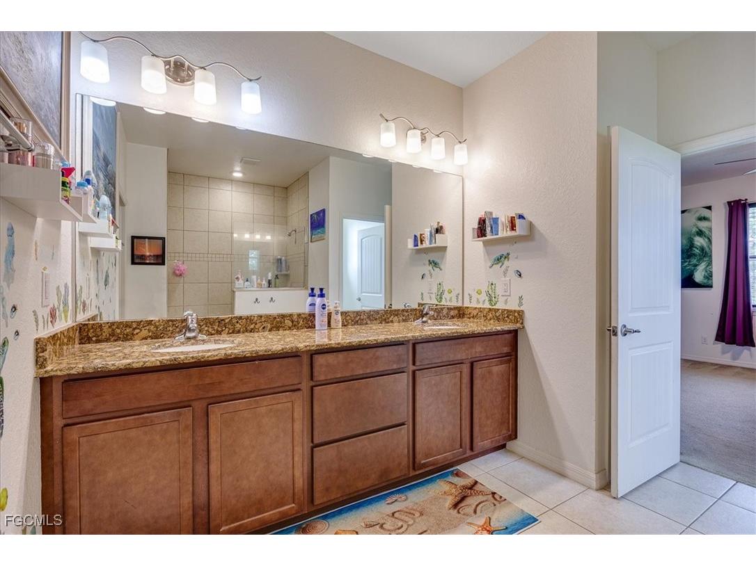 2720 NW 17th Place Cape Coral FL 33993 2025008693 image15