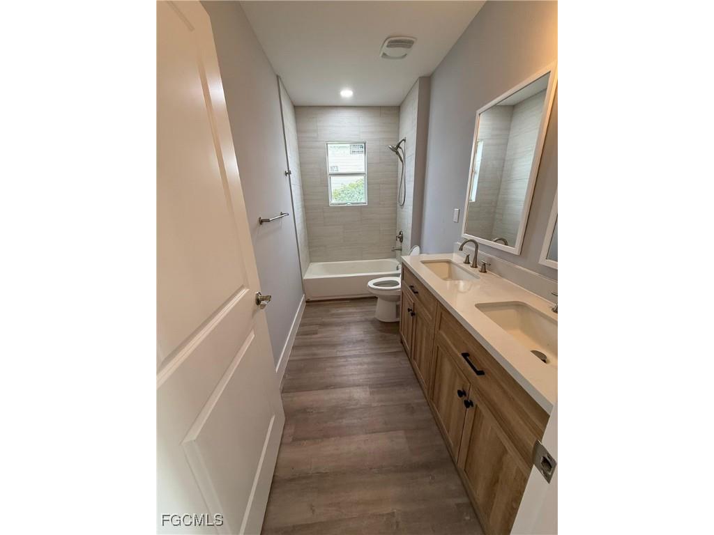 2720 NW 20th Terrace Cape Coral FL 33993 2025012039 image8