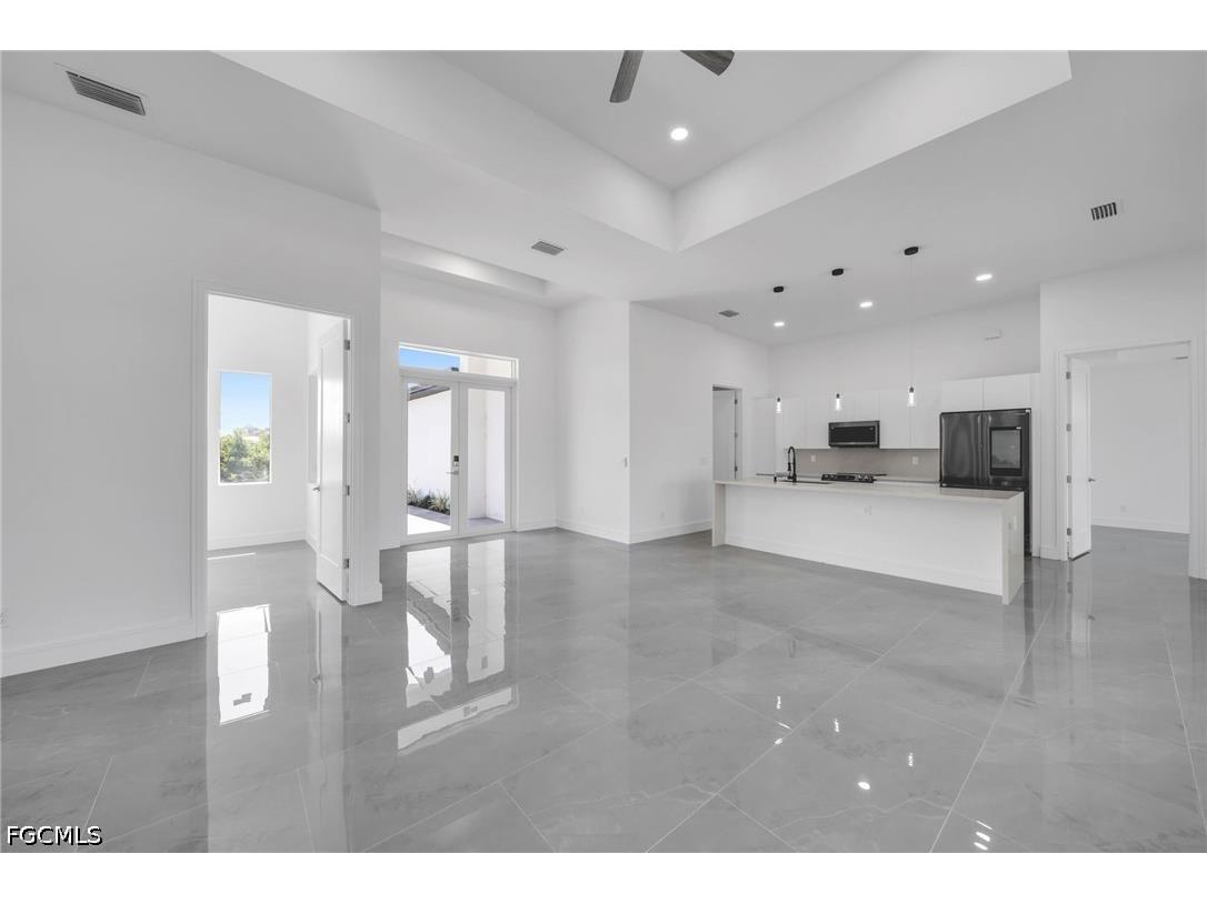 2720 NW 41st Avenue Cape Coral FL 33993 2026025608 image4