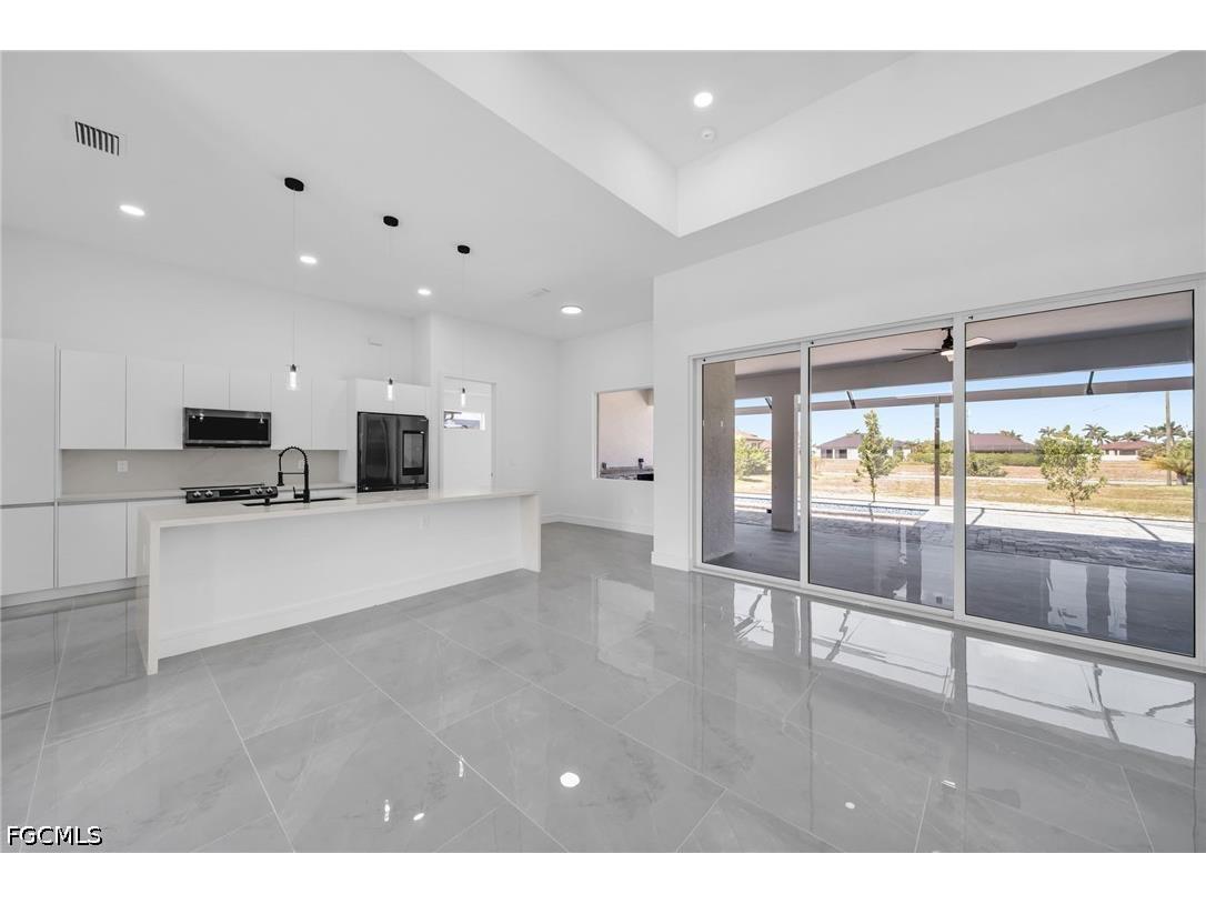 2720 NW 41st Avenue Cape Coral FL 33993 2026025608 image5