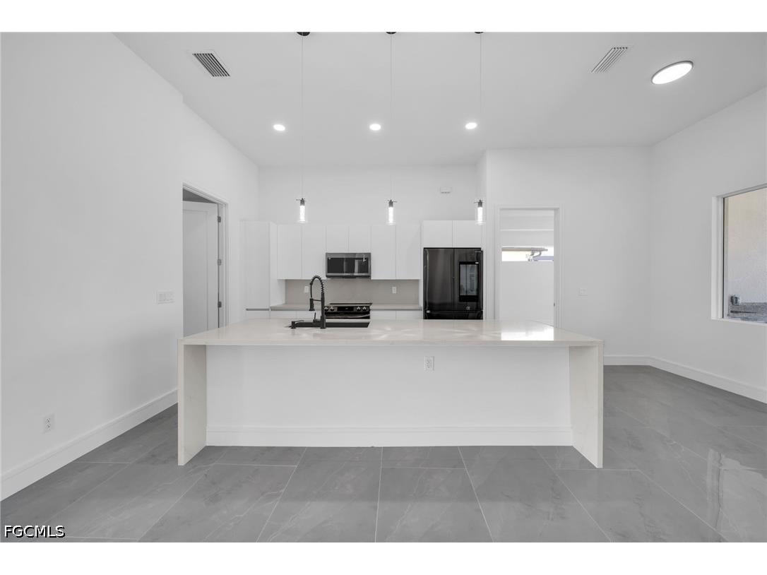 2720 NW 41st Avenue Cape Coral FL 33993 2026025608 image6