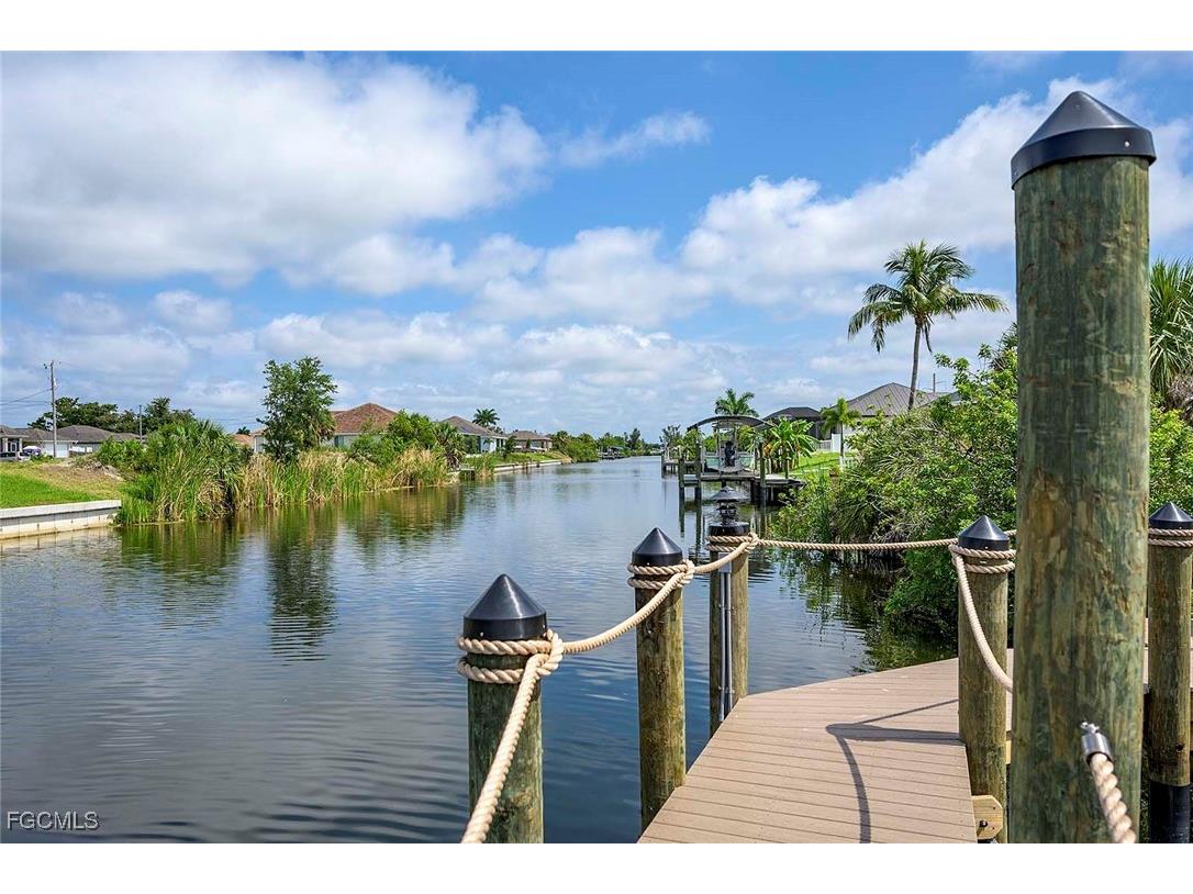 2720 SW 20th Avenue Cape Coral FL 33914 2025006797 image39