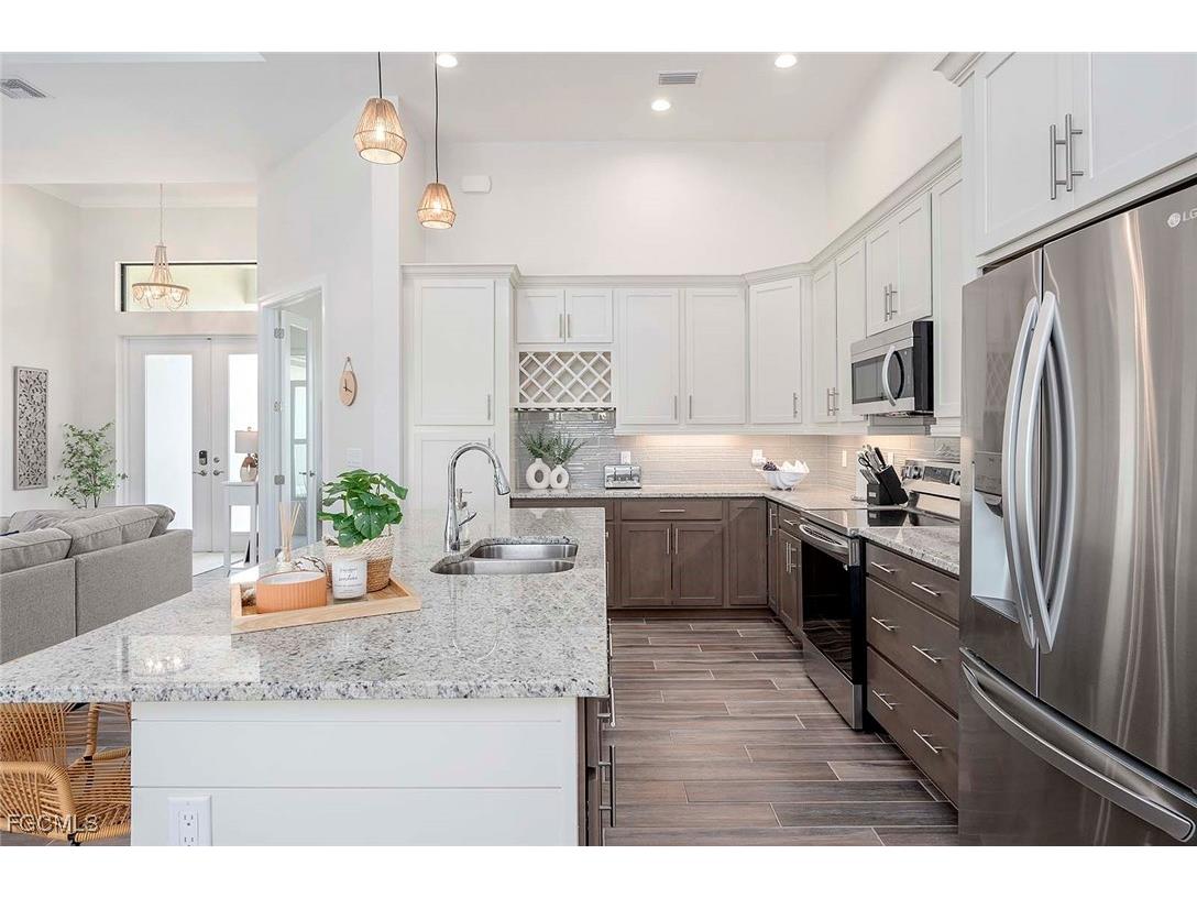 2720 SW 20th Avenue Cape Coral FL 33914 2025006797 image5