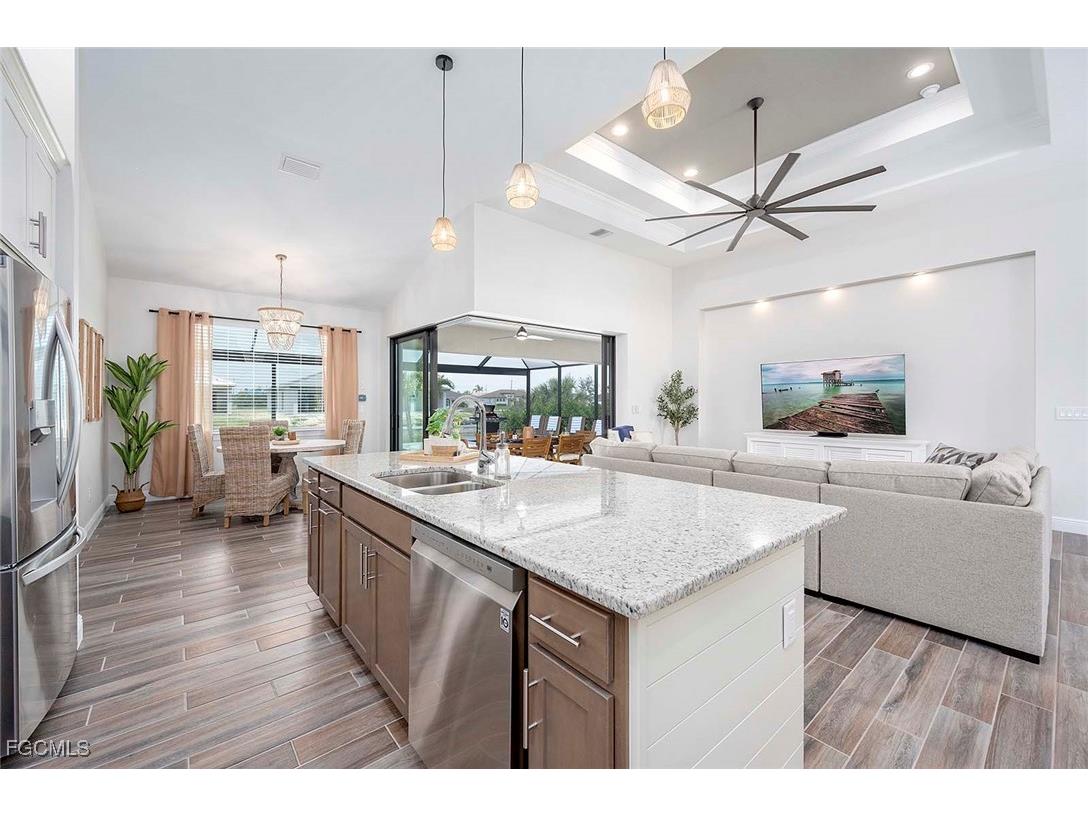 2720 SW 20th Avenue Cape Coral FL 33914 2025006797 image6