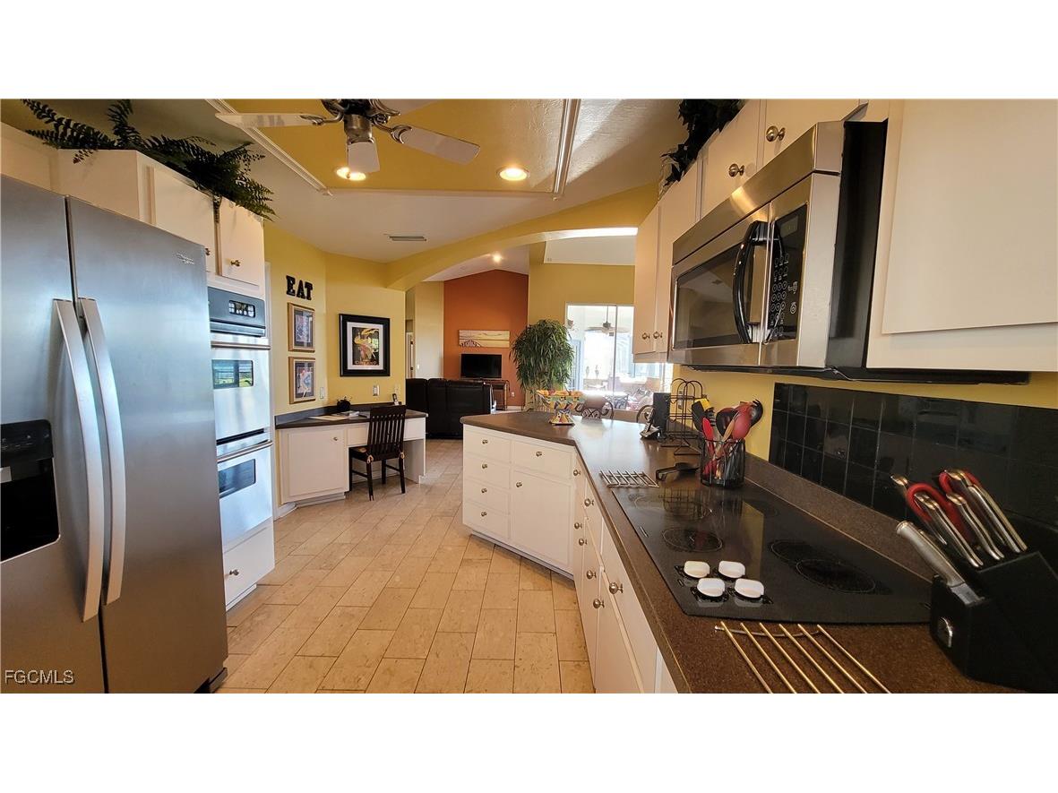 2720 SW 51st Street Cape Coral FL 33914 2025015042 image8