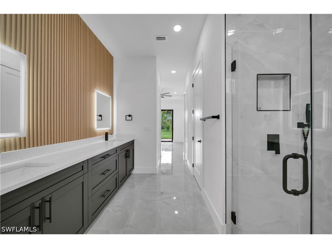 2720 Santa Barbara Boulevard N Cape Coral FL 33993 226013415 image31