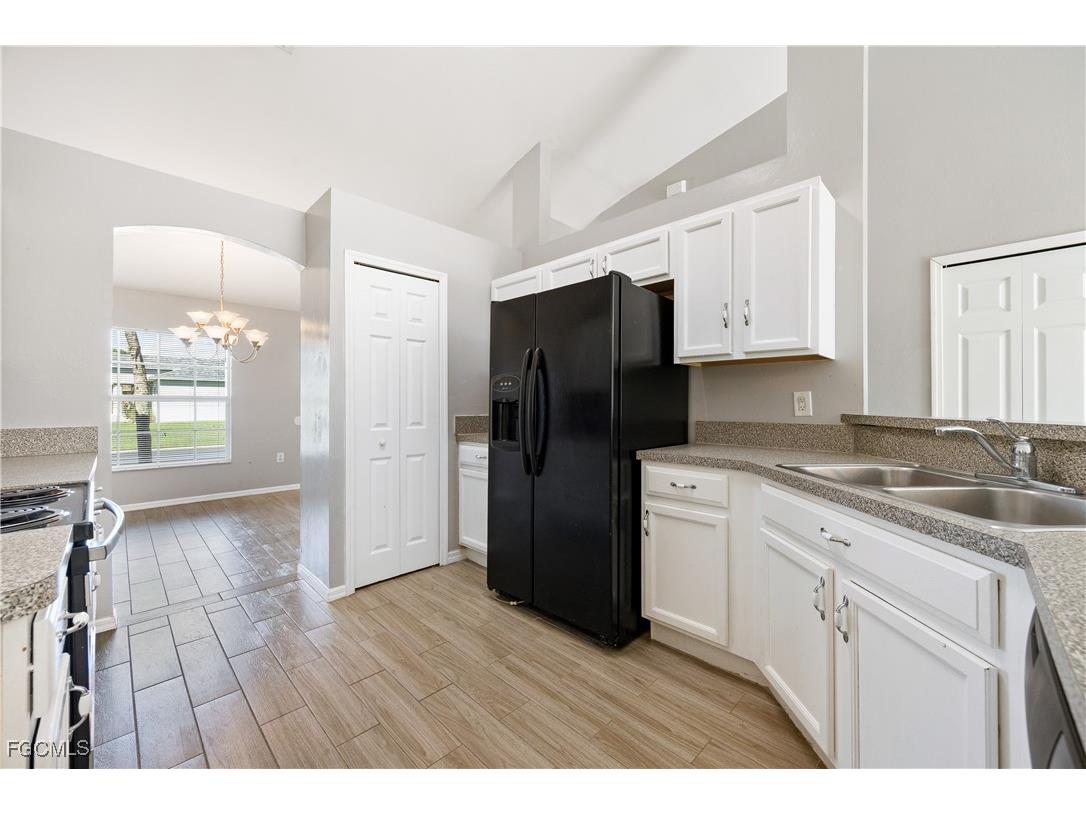 2720 Soaring Hawk Drive Fort Myers FL 33905 2025010341 image13