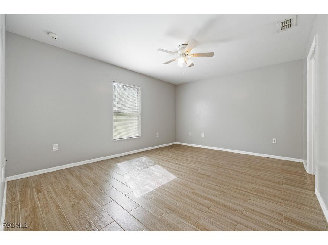 2720 Soaring Hawk Drive Fort Myers FL 33905 2025010341 image18