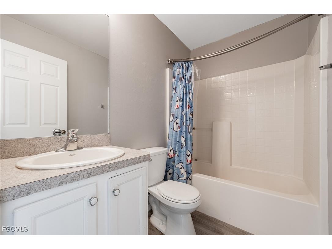 2720 Soaring Hawk Drive Fort Myers FL 33905 2025010341 image24