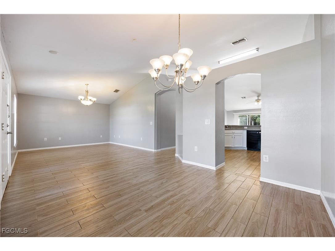 2720 Soaring Hawk Drive Fort Myers FL 33905 2025010341 image9