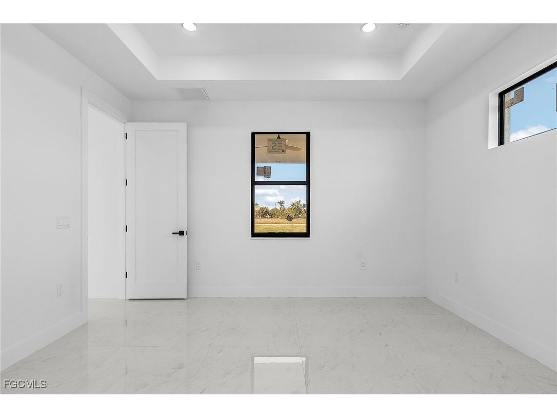 2721 NW 3rd Street Cape Coral FL 33993 2025009618 image10