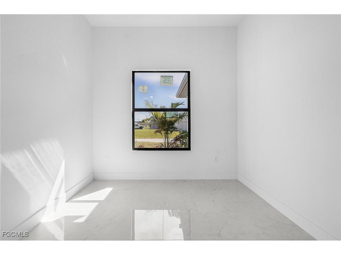 2721 NW 3rd Street Cape Coral FL 33993 2025009618 image18