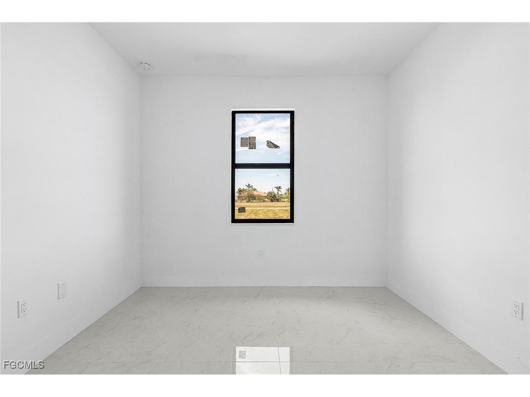 2721 NW 3rd Street Cape Coral FL 33993 2025009618 image19