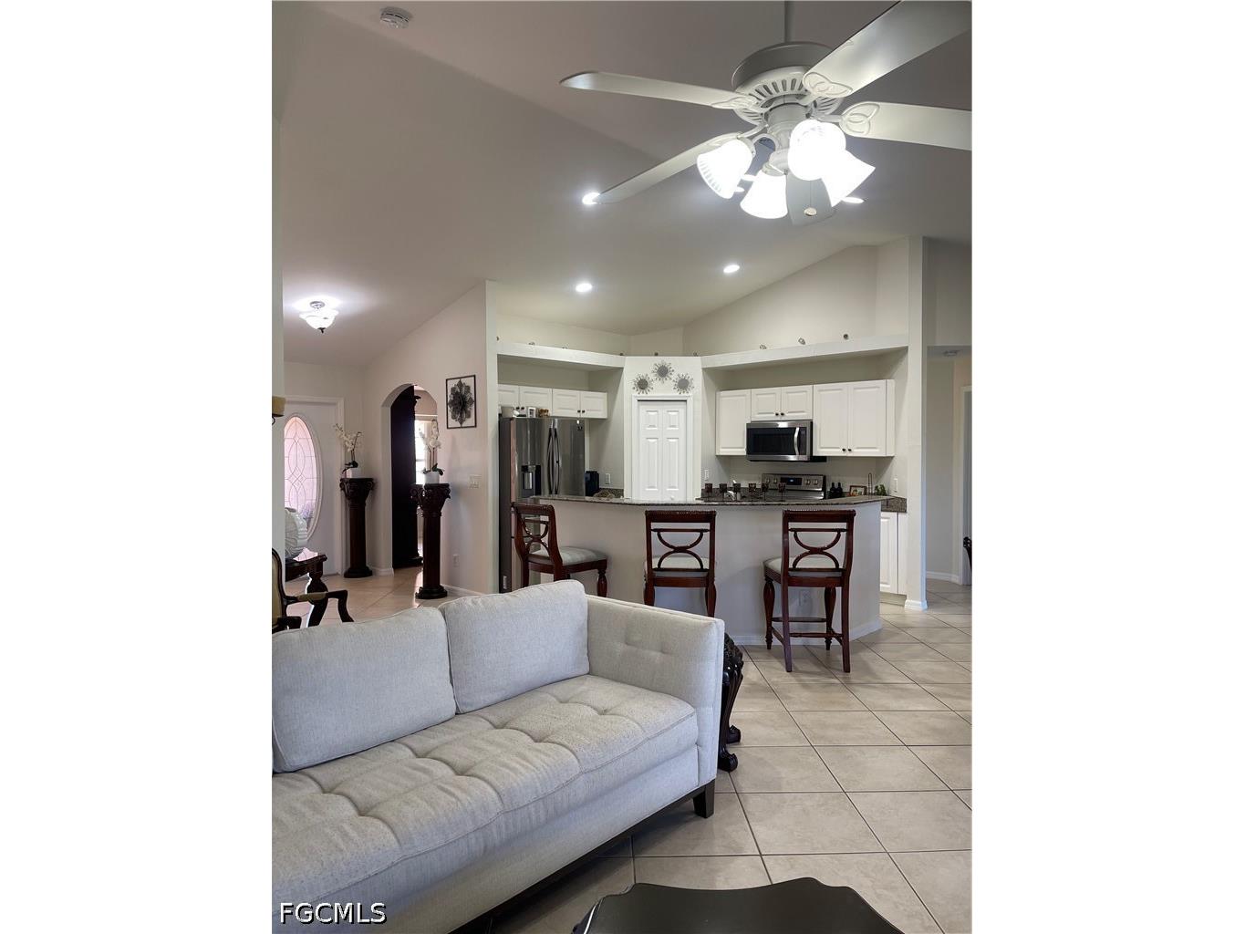 2721 NW 4th Street Cape Coral FL 33993 2026025499 image5