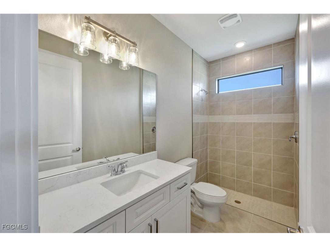 2721 SW 11th Avenue Cape Coral FL 33914 2025016592 image20