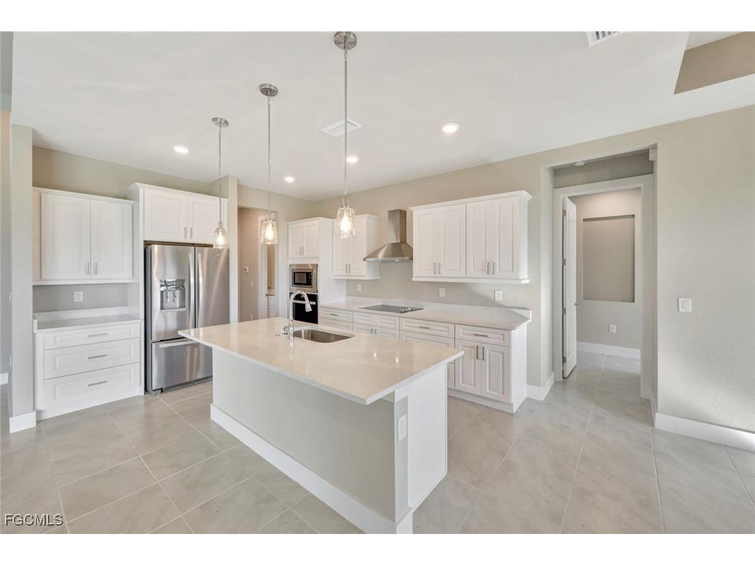 2721 SW 11th Avenue Cape Coral FL 33914 2025016592 image5