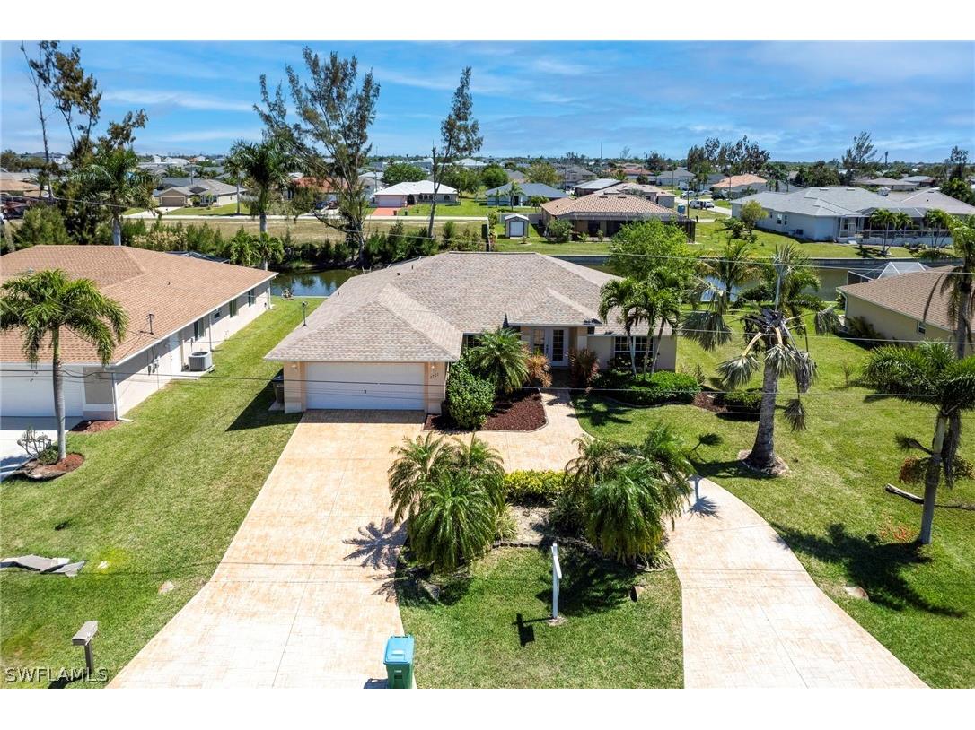 2721 SW 2nd Court Cape Coral FL 33914 224026706 image1