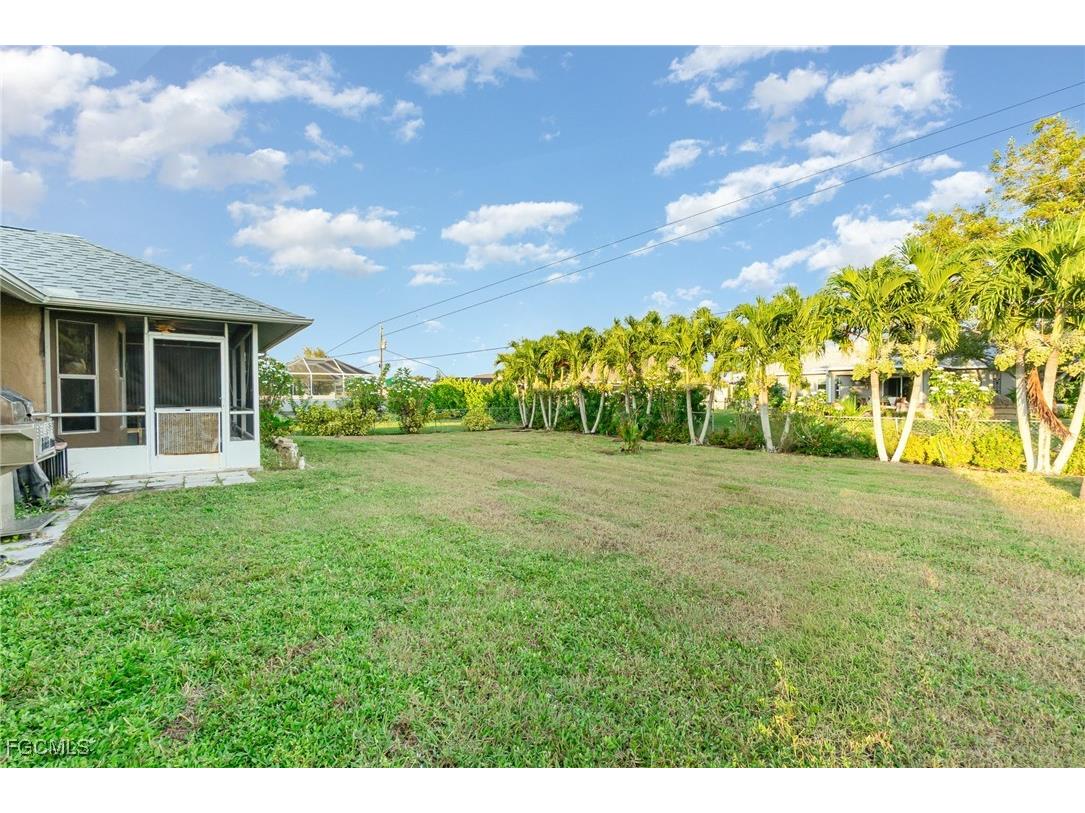 2721 SW 3rd Avenue Cape Coral FL 33914 2025016297 image16