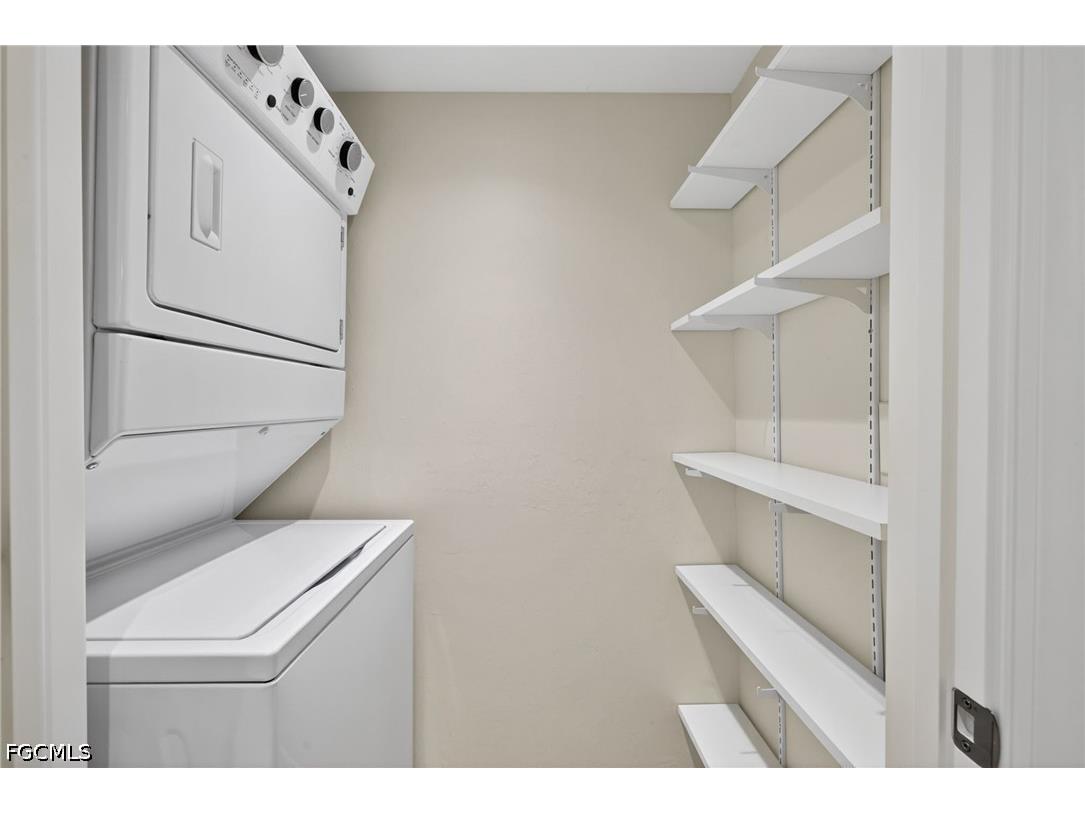 2721 W Gulf Drive #108 Sanibel FL 33957 2026025365 image23