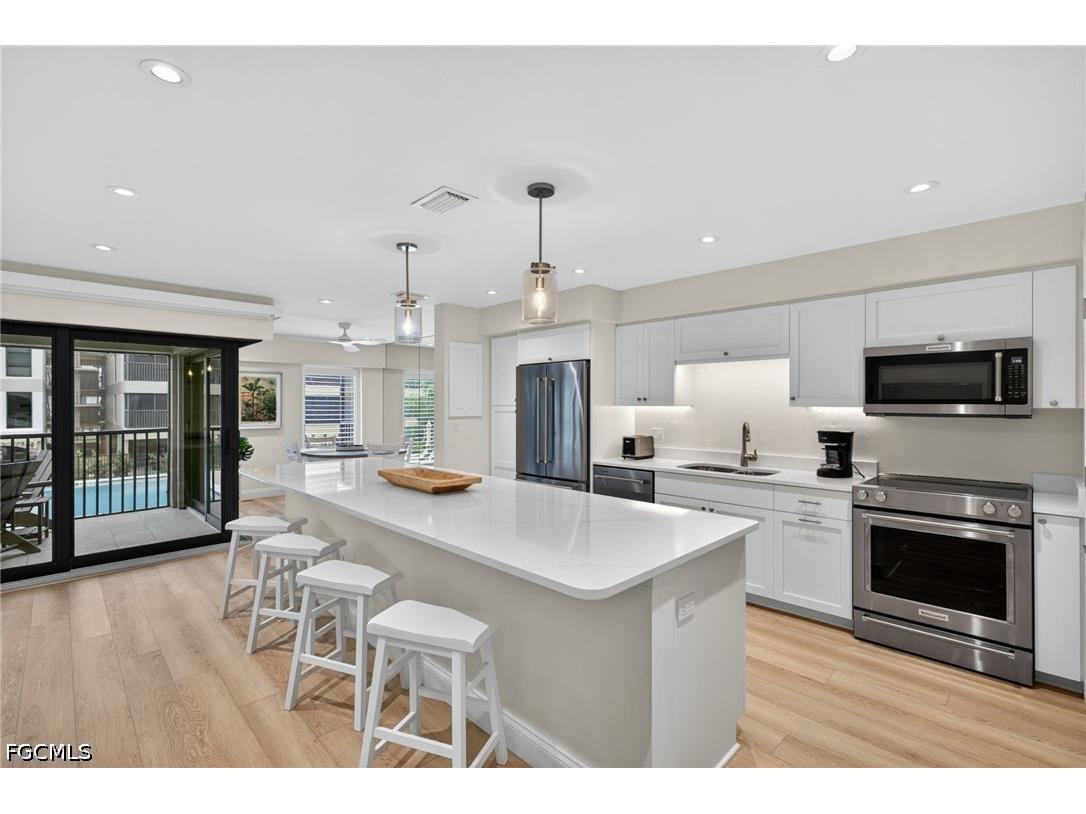 2721 W Gulf Drive #108 Sanibel FL 33957 2026025365 image5